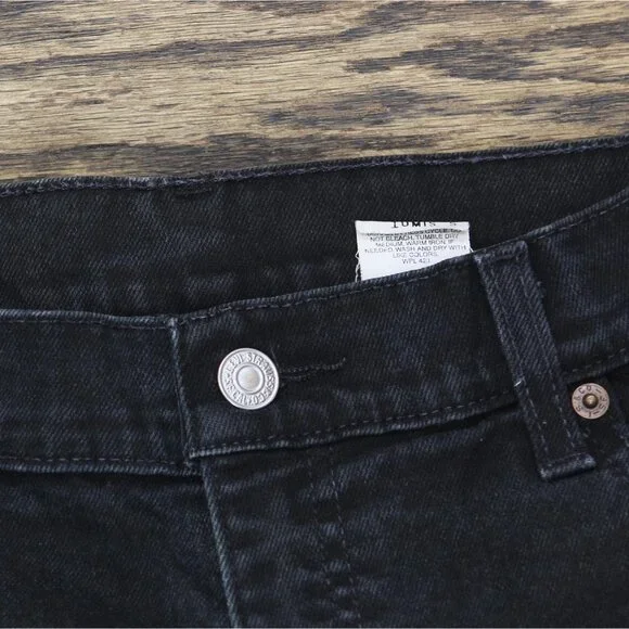 Levi's Womens Vintage Y2K Relaxed Fit Tapered Leg Jeans Black 10 Misses Short - Picture 4 of 7